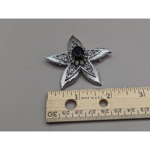 Vintage Star Brooch - Picture 2 of 4